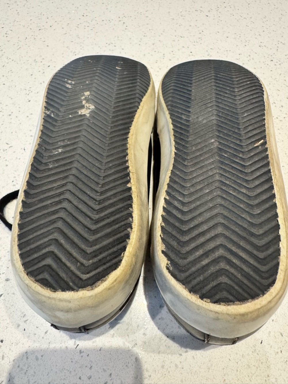 Golden Goose Black & White Superstar Leather Sneakers Size 40 US 9 - Picture 6 of 6